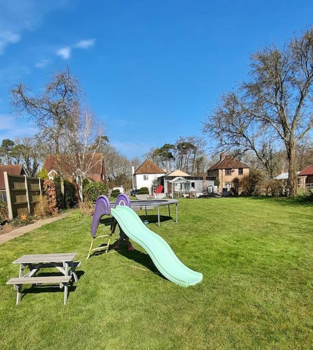 Sycamore Lodge Kent With Ev Zappi Type 2, Swimming Pool For A Fee Sellindge Εξωτερικό φωτογραφία